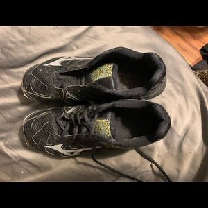 Volleyball shoes